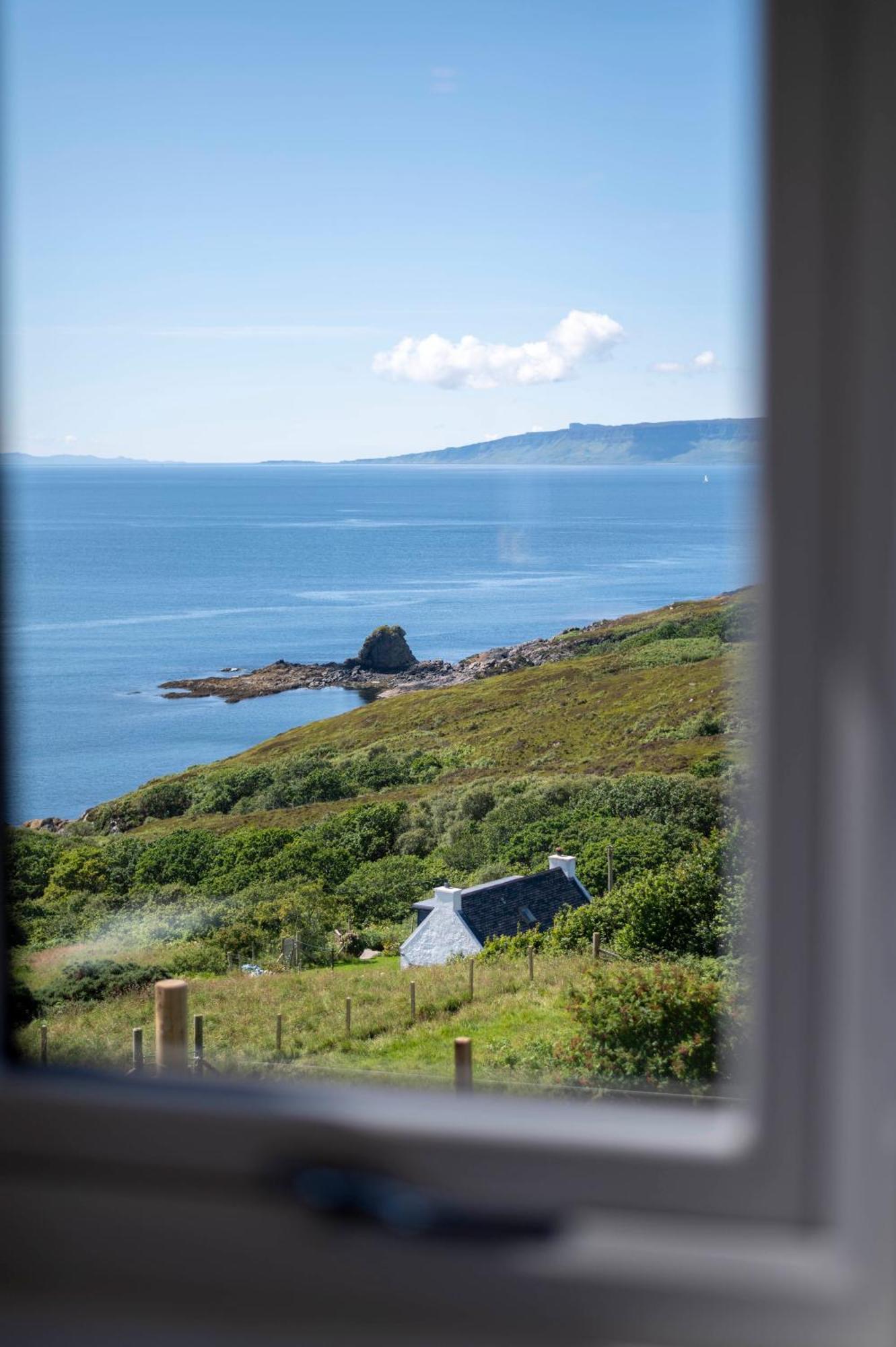 Hut On The Hill Villa Aird of Sleat Exterior photo