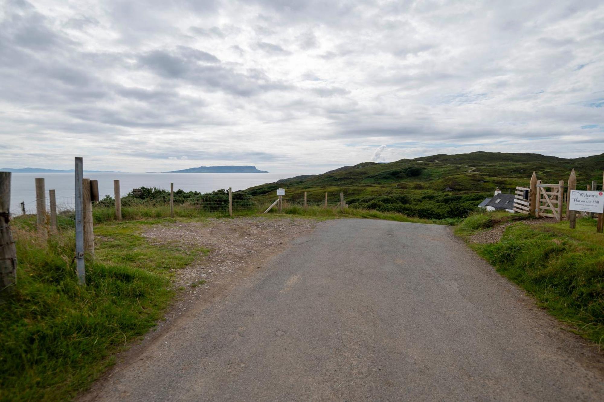 Hut On The Hill Villa Aird of Sleat Exterior photo